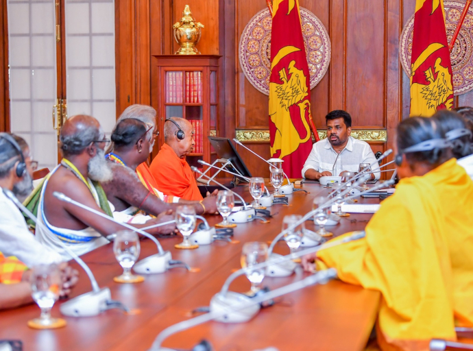 Meeting between the President and a Group of Hindu Religious Leaders